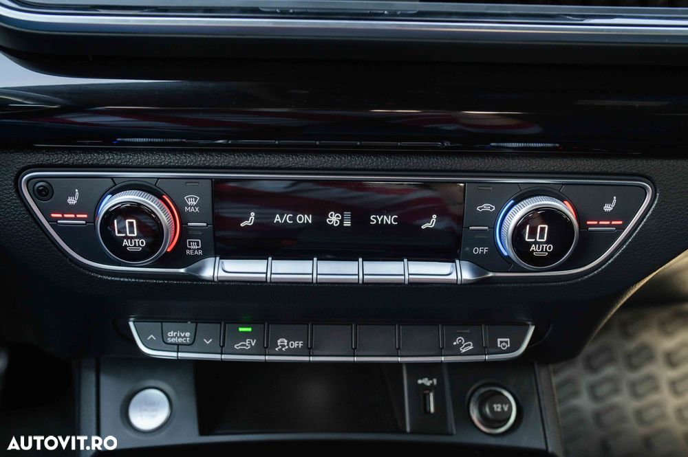 Audi Q5 55 TFSIe quattro S tronic S line - 33