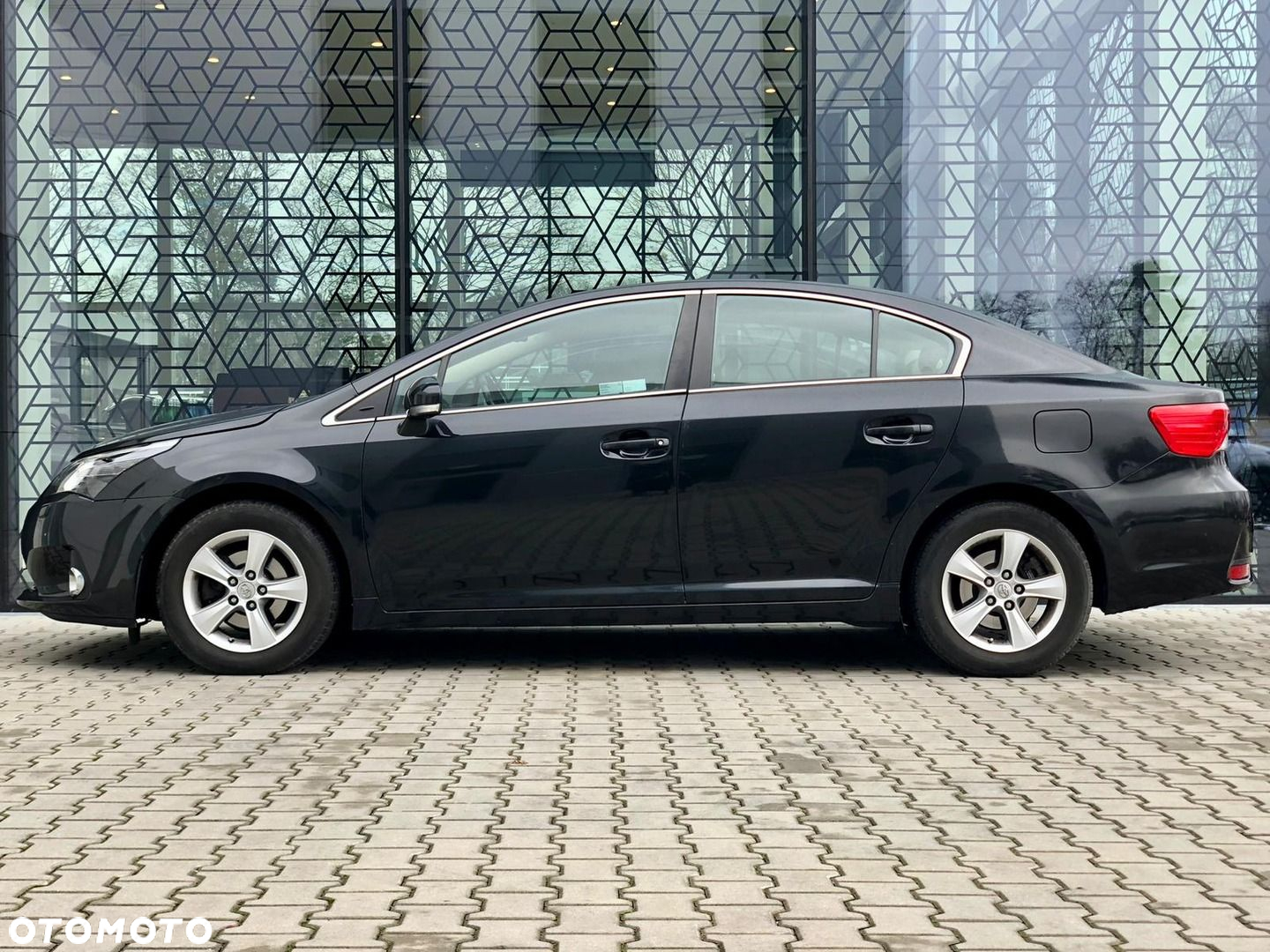Toyota Avensis 1.8 Premium EU5 - 3