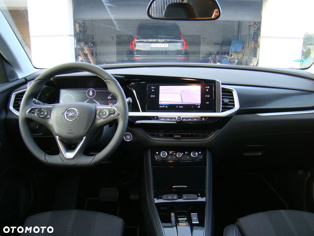 Opel Grandland 1.2 DI Automatik GS Line - 32