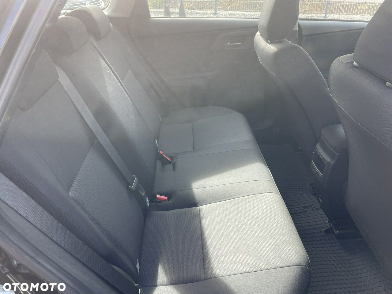 Toyota Auris 1.6 Classic Plus - 23