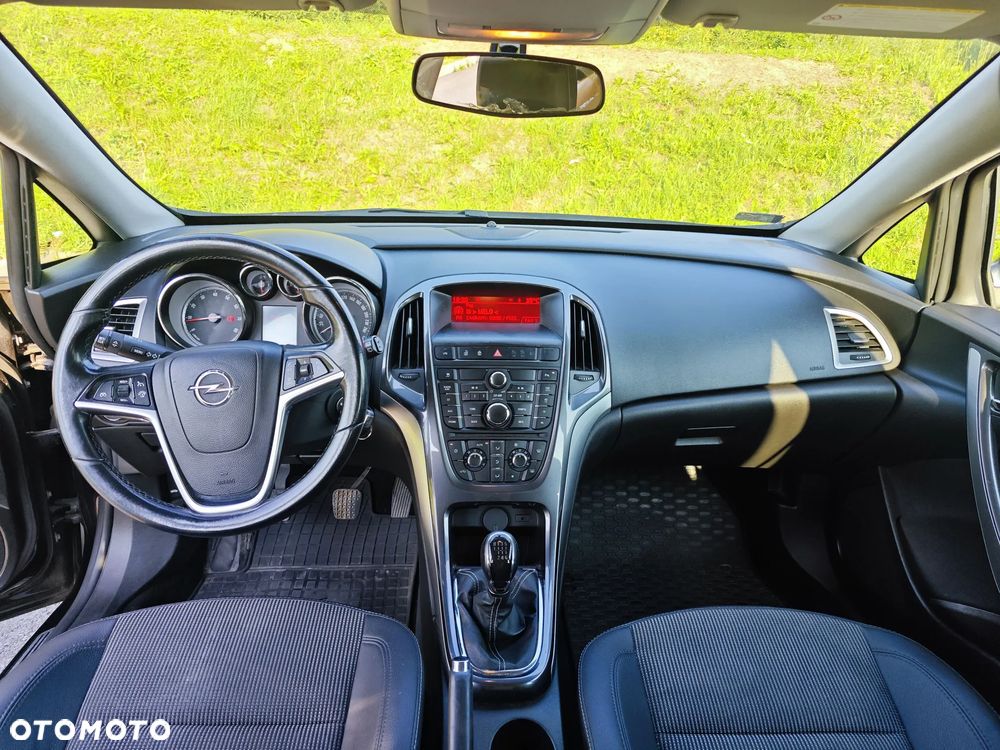 Opel Astra 1.4 T Enjoy - 10