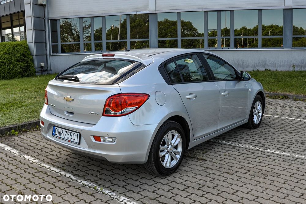 Chevrolet Cruze - 4