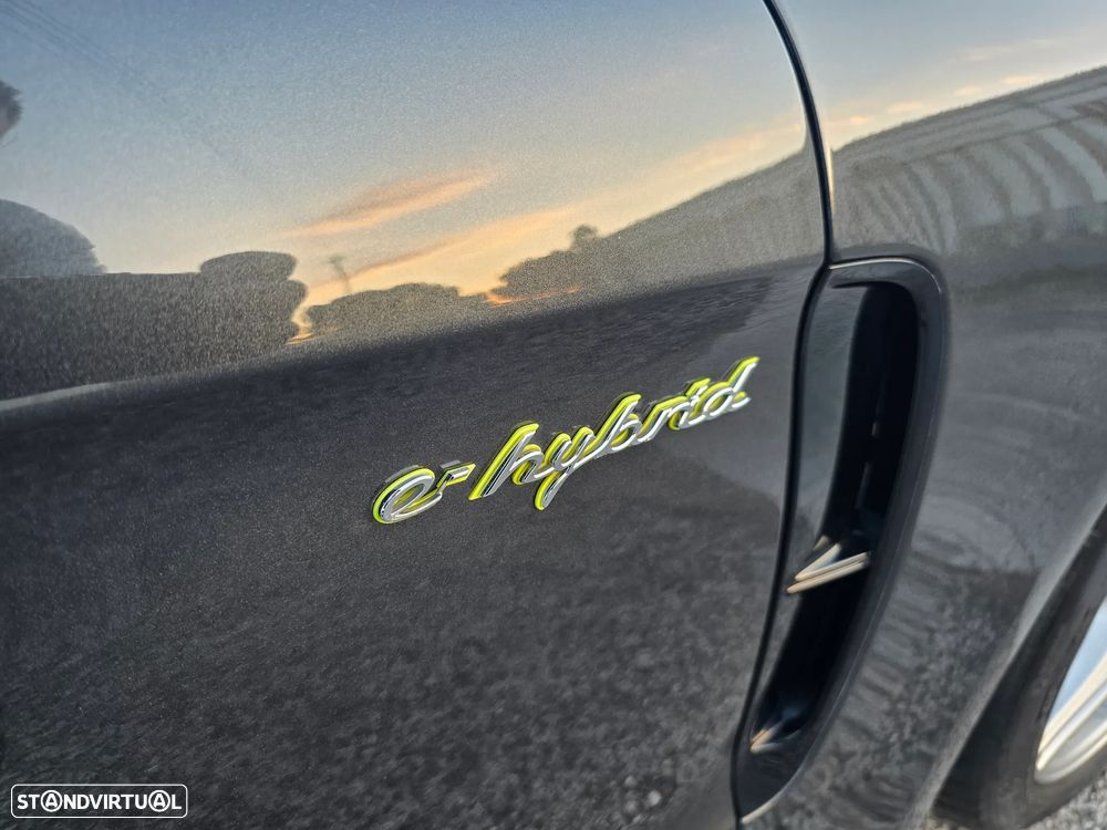 Porsche Panamera 4 E-Hybrid Executive - 32