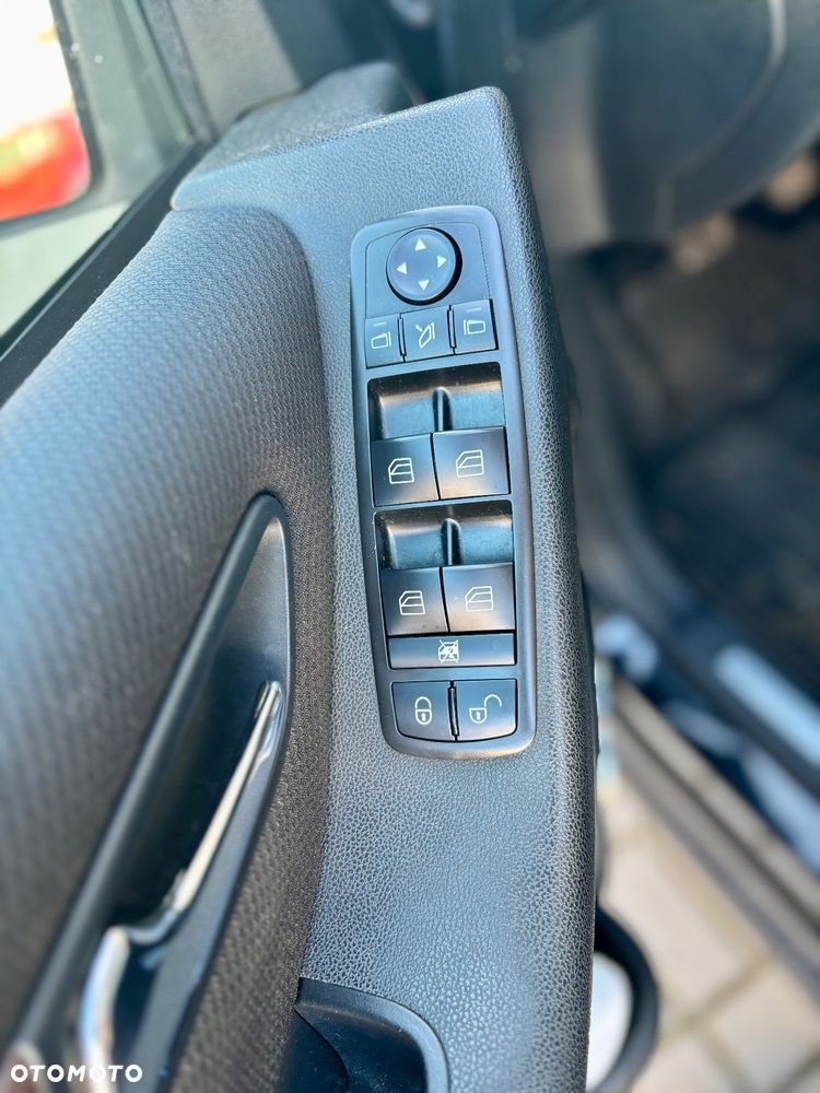 Mercedes-Benz Klasa A 180 CDI - 16