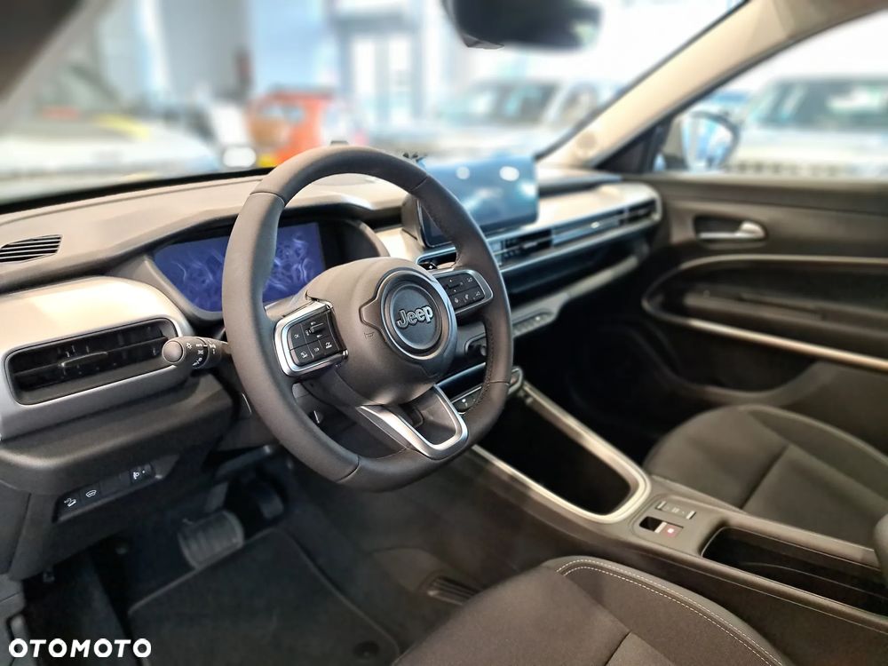 Jeep Avenger 1.2 T3 mHEV Summit FWD eDCT6 - 4