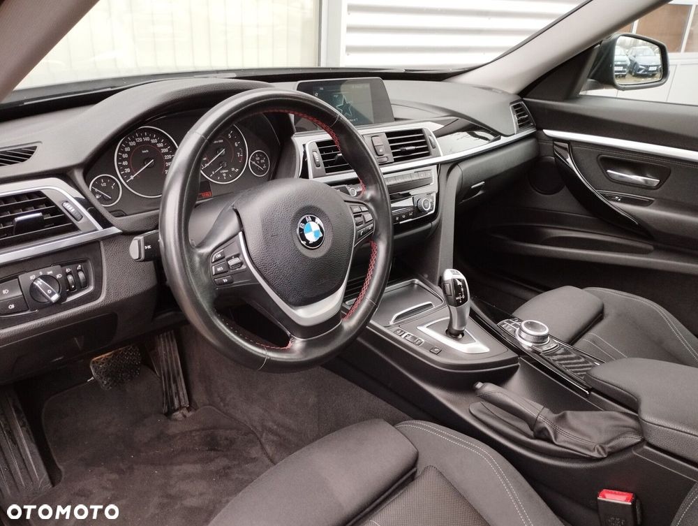 BMW 3GT 320i GPF Sport Line - 8