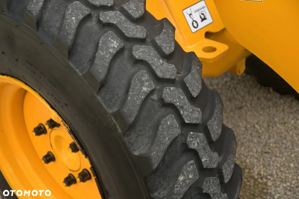 JCB Ładowarka JCB407 * GOTOWA DO PRACY! * SUPER STAN! - 16