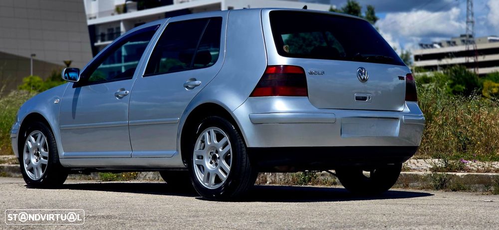VW Golf 1.9 TDi 25 Anos - 6