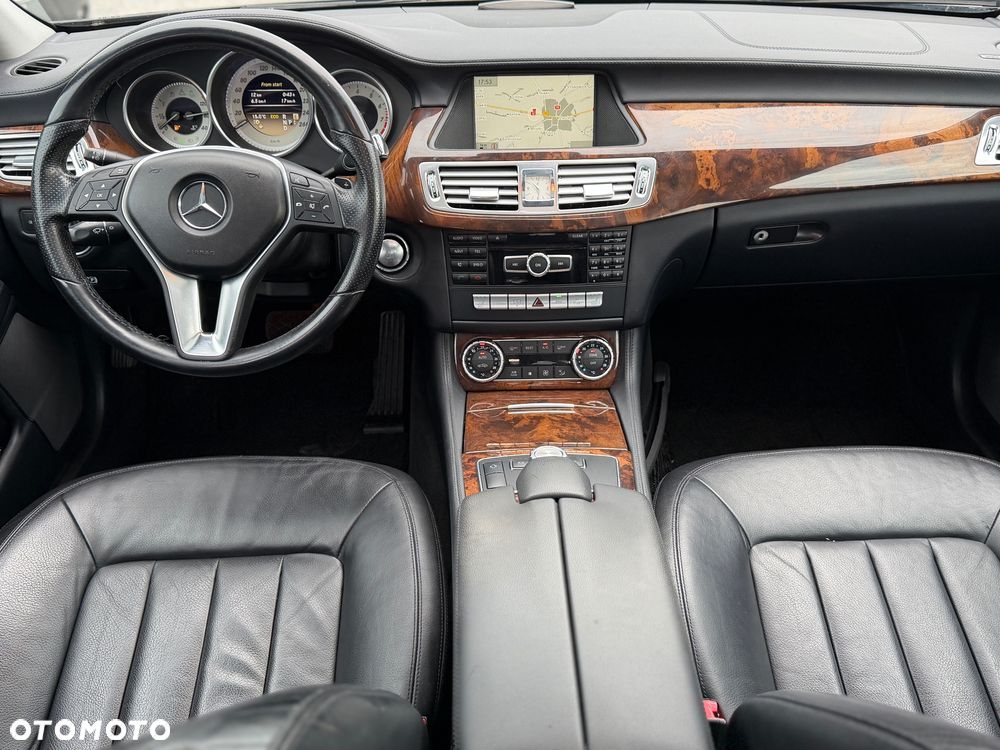 Mercedes-Benz CLS - 23