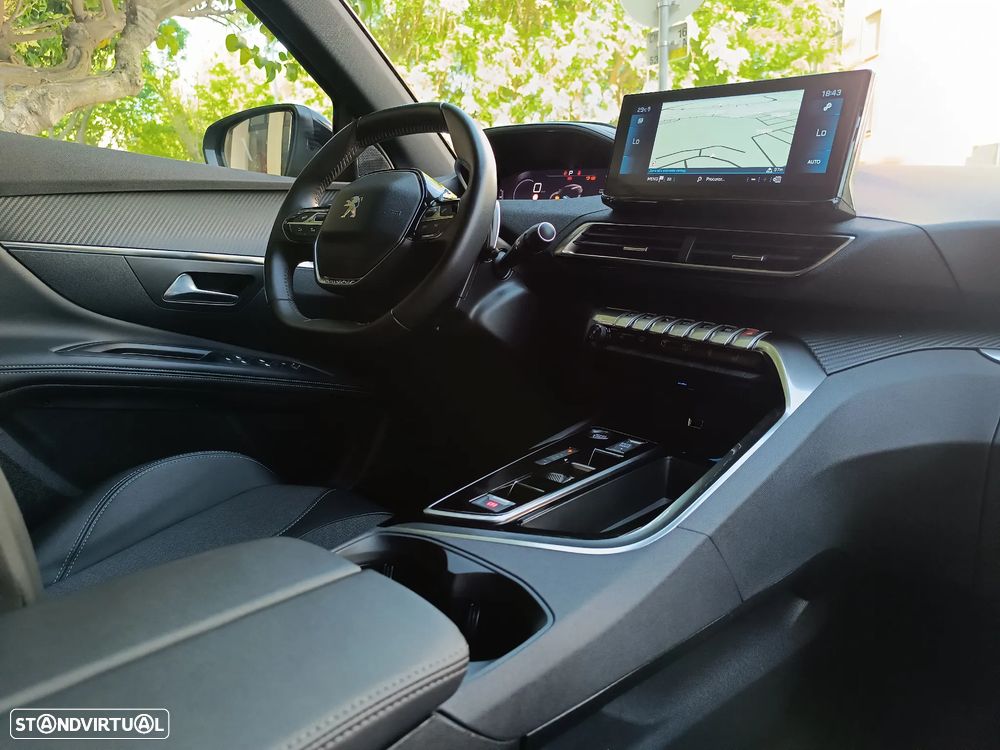 Peugeot 3008 1.2 Hybrid Allure e-DCS6 - 26