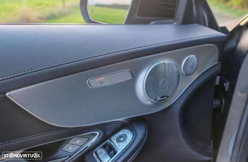 Mercedes-Benz C 220 d Coupe 9G-TRONIC AMG Line - 15