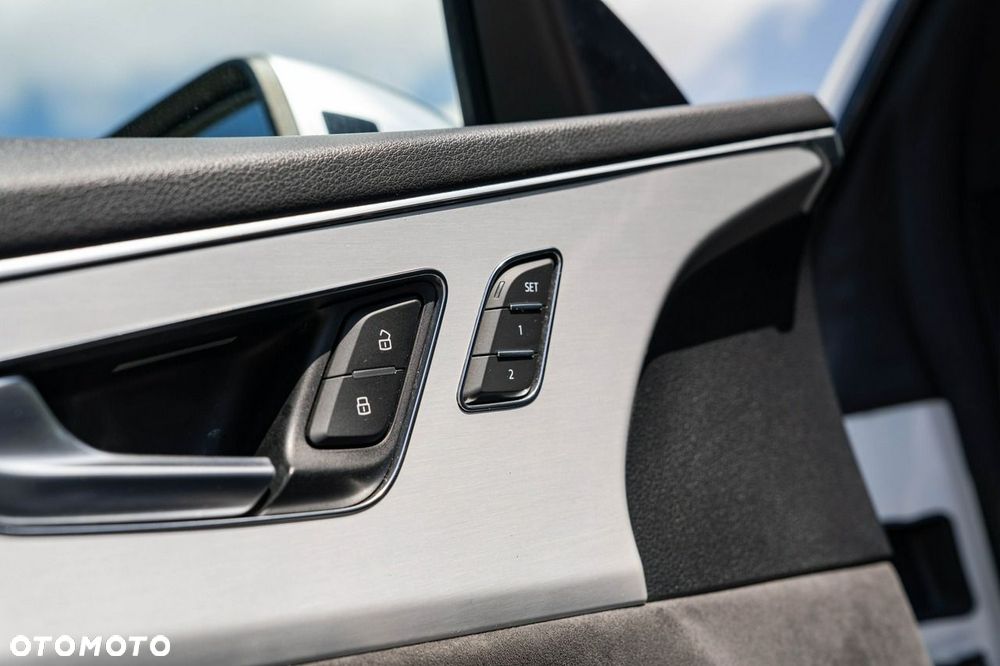 Audi SQ8 TFSI Quattro Tiptronic - 29