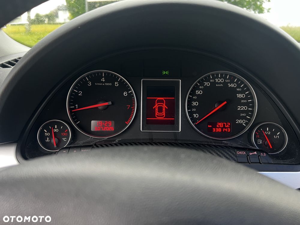 Audi A4 Avant - 6
