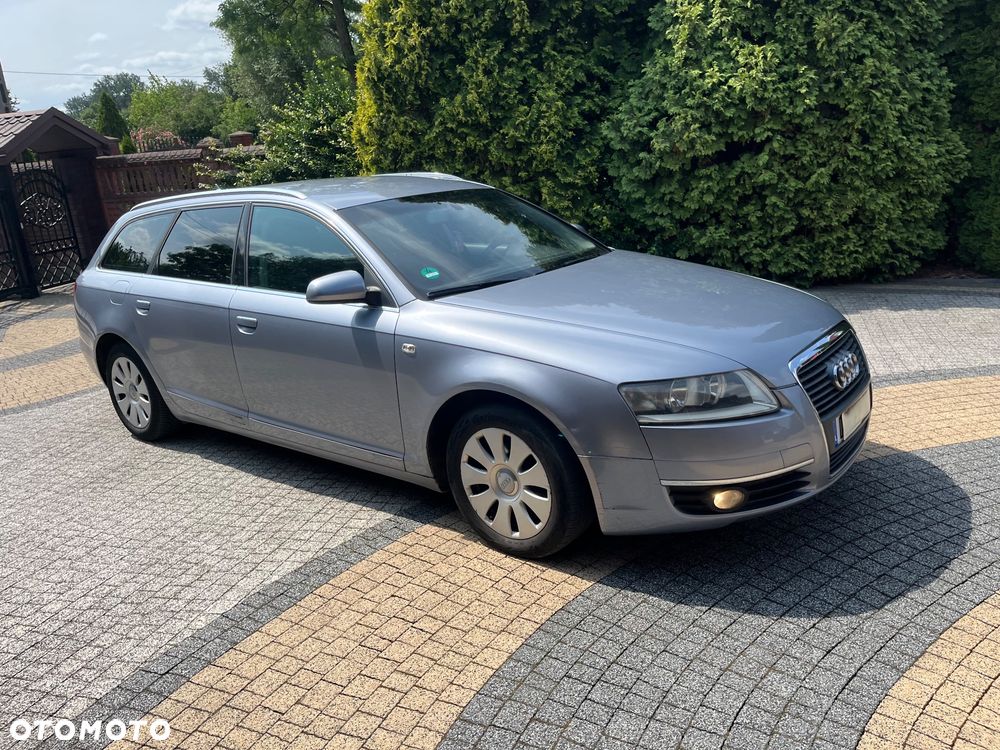 Audi A6 Avant 2.4 - 22