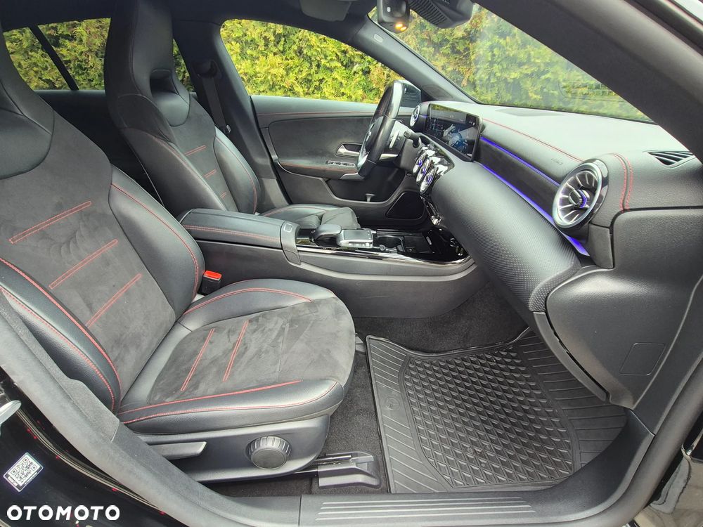 Mercedes-Benz CLA 220 d 8G-DCT AMG Line - 31