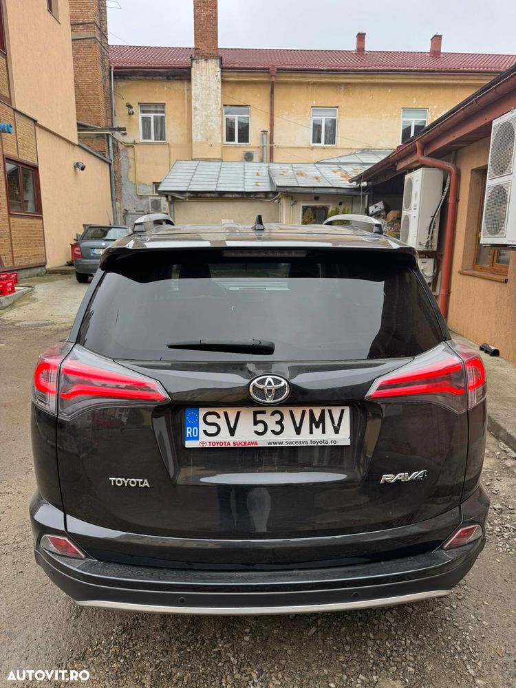 Toyota RAV4 2.0 D-4D 4x2 Start-Stop Executive - 3