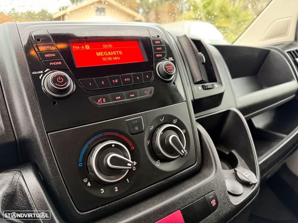 Peugeot Boxer 2.2 BlueHDi 330 L1H1 Premium - 13