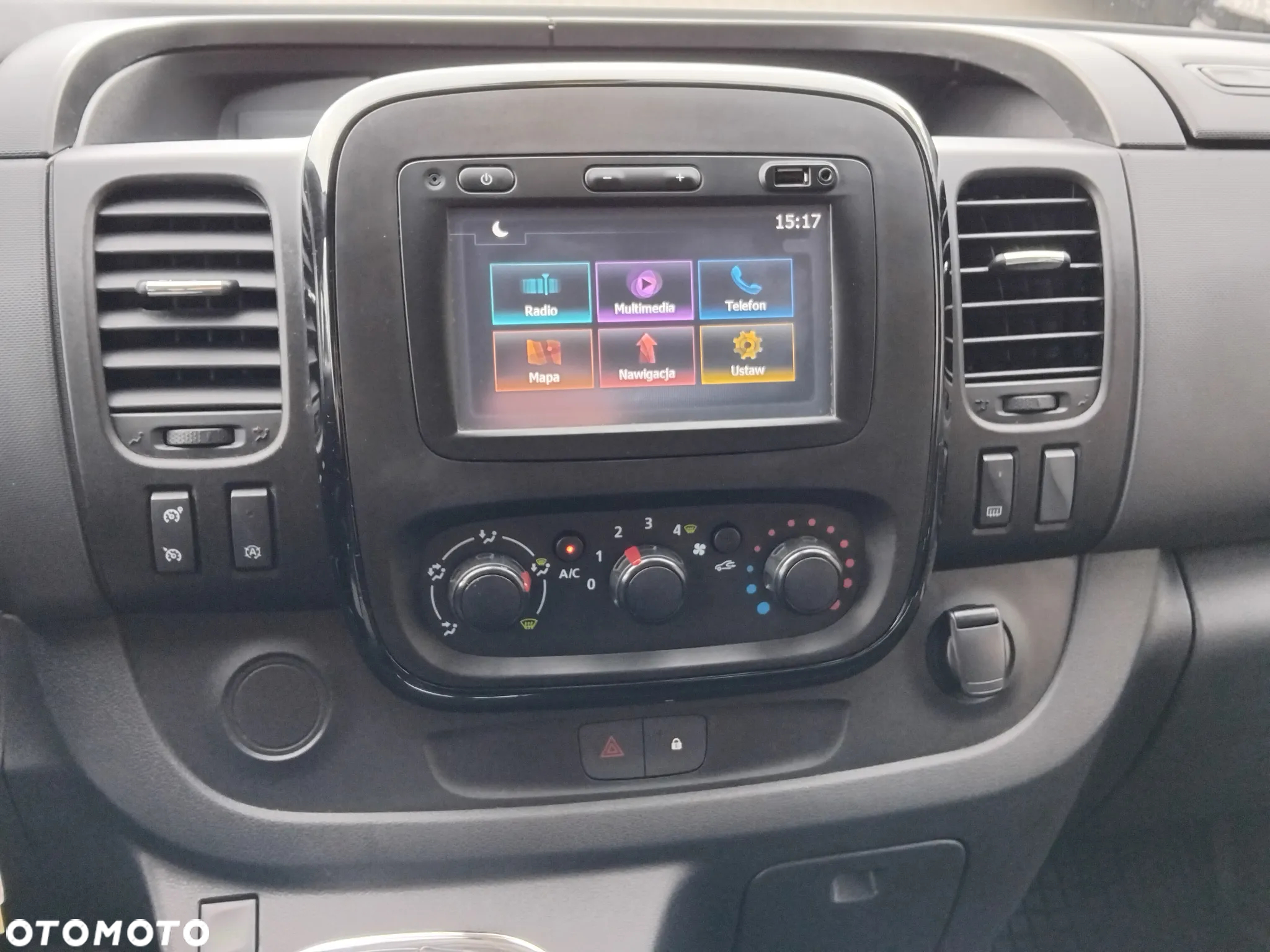Opel Vivaro L2H1 2.9t Elegance - 12