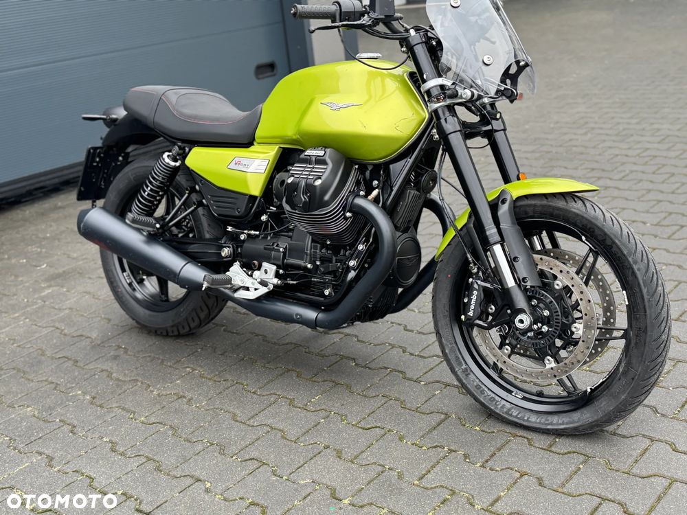 Moto Guzzi V7 - 6