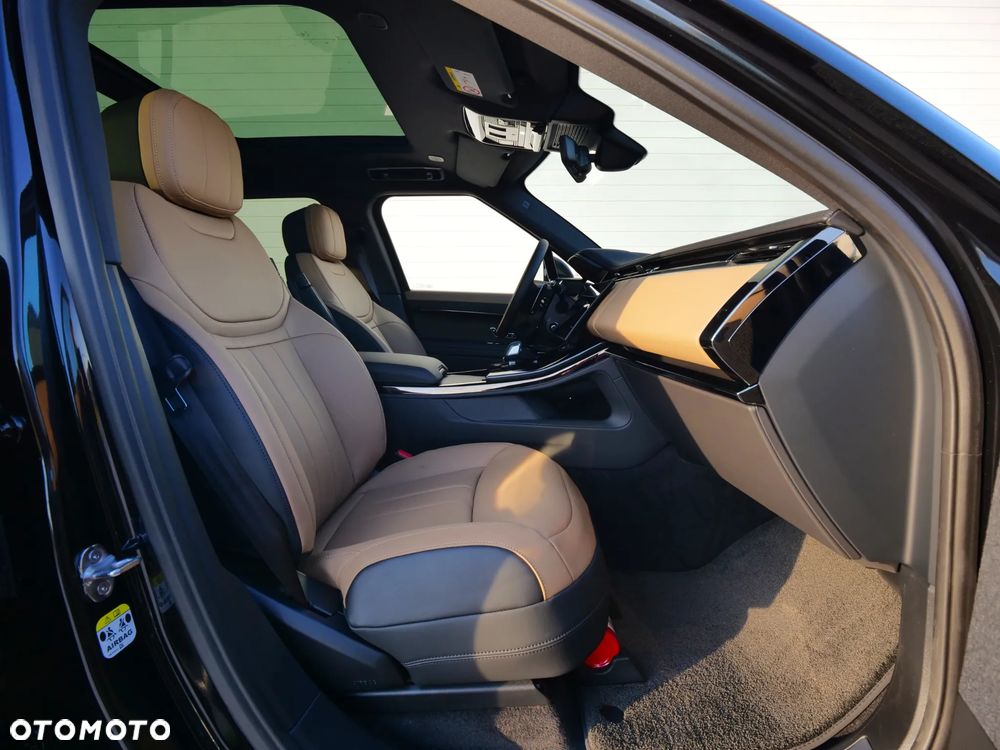 Land Rover Range Rover Sport S 3.0 D300 mHEV Dynamic HSE - 38