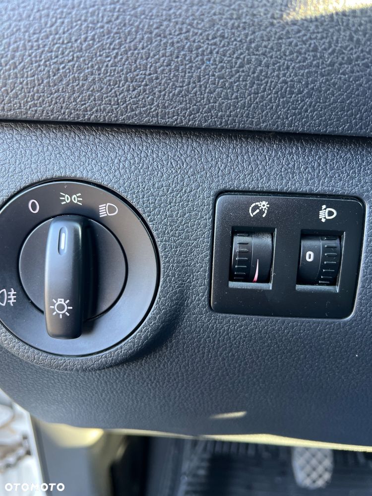 Volkswagen CADDY - 30