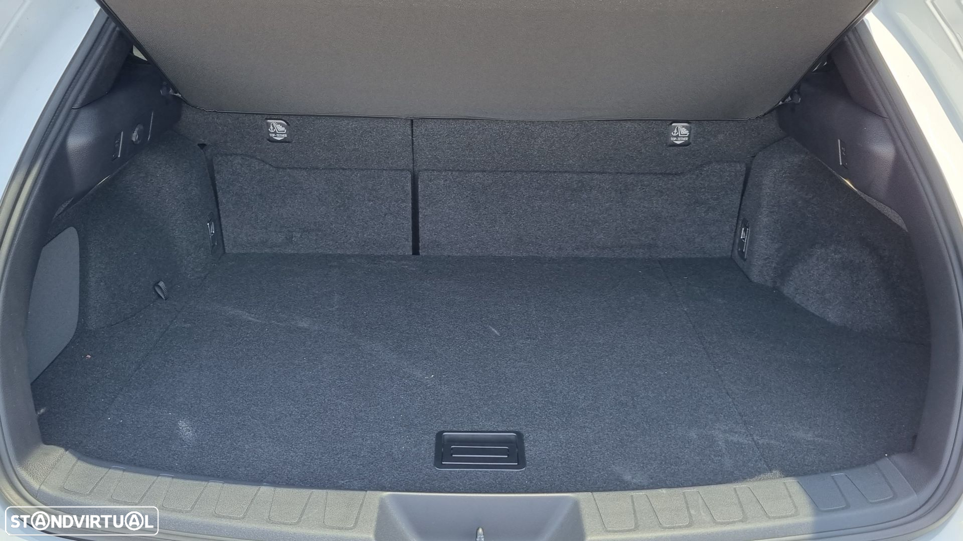 Lexus ux-250h Sport (Ecrã 12.3) - 13