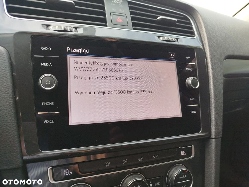 Volkswagen Golf 1.6 TDI BMT Comfortline - 18