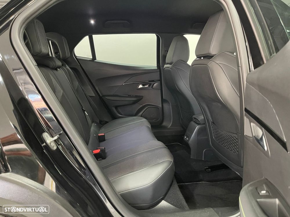 Peugeot 2008 1.2 PureTech GT - 20