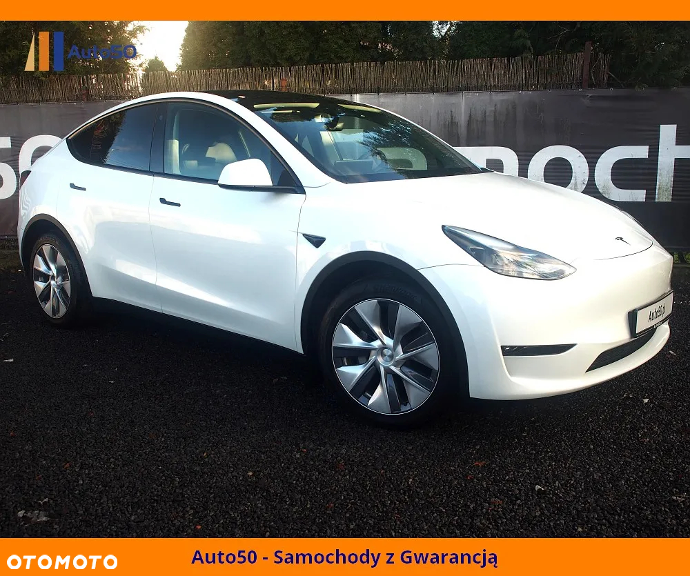 Tesla Y Long Range AWD - 5