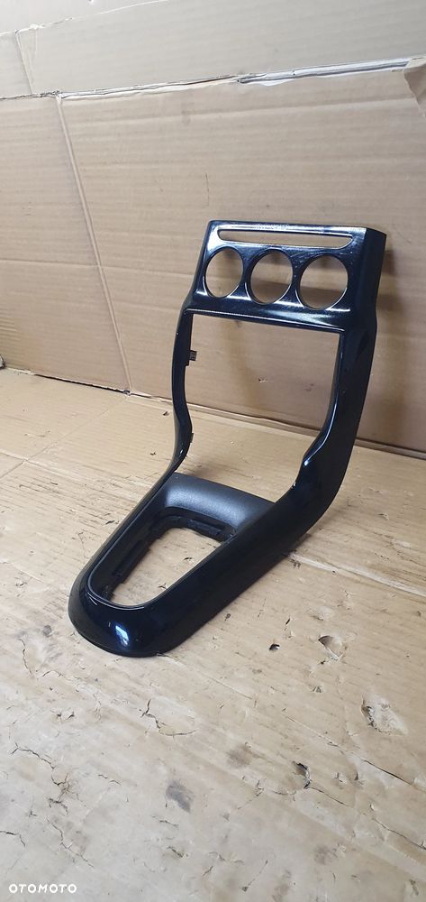 Ramka radia konsoli dekor Citroen C3 II 96841605 9801578777 - 3