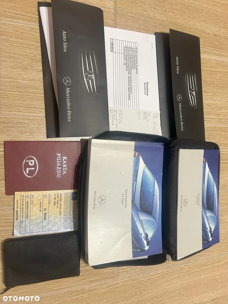 Mercedes-Benz CLK - 21