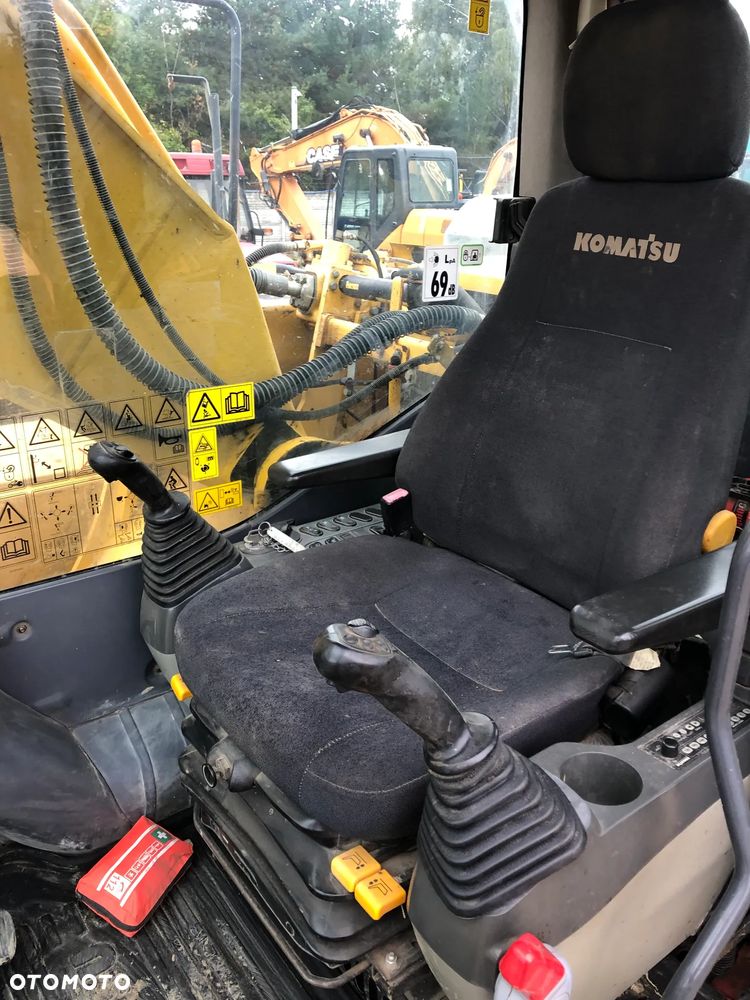 Komatsu PC 210LC-8 - 9