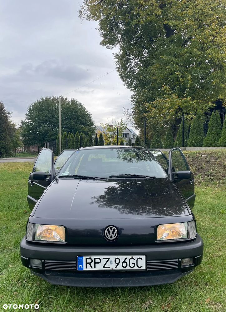 Volkswagen Passat 1992 photo 5