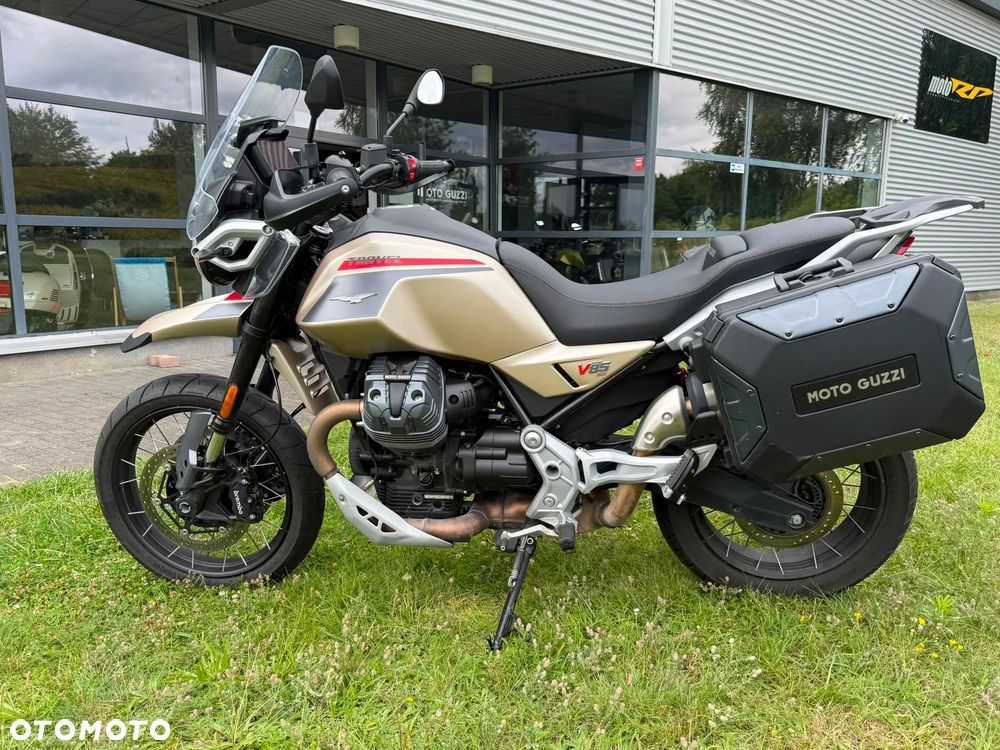 Moto Guzzi V85 - 3
