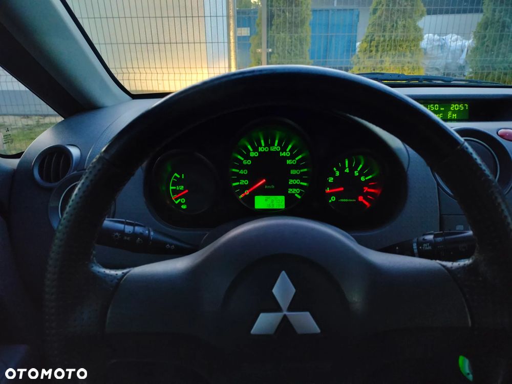 Mitsubishi Colt 1.1 - 31