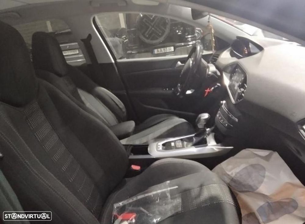 Peugeot 308 - 4