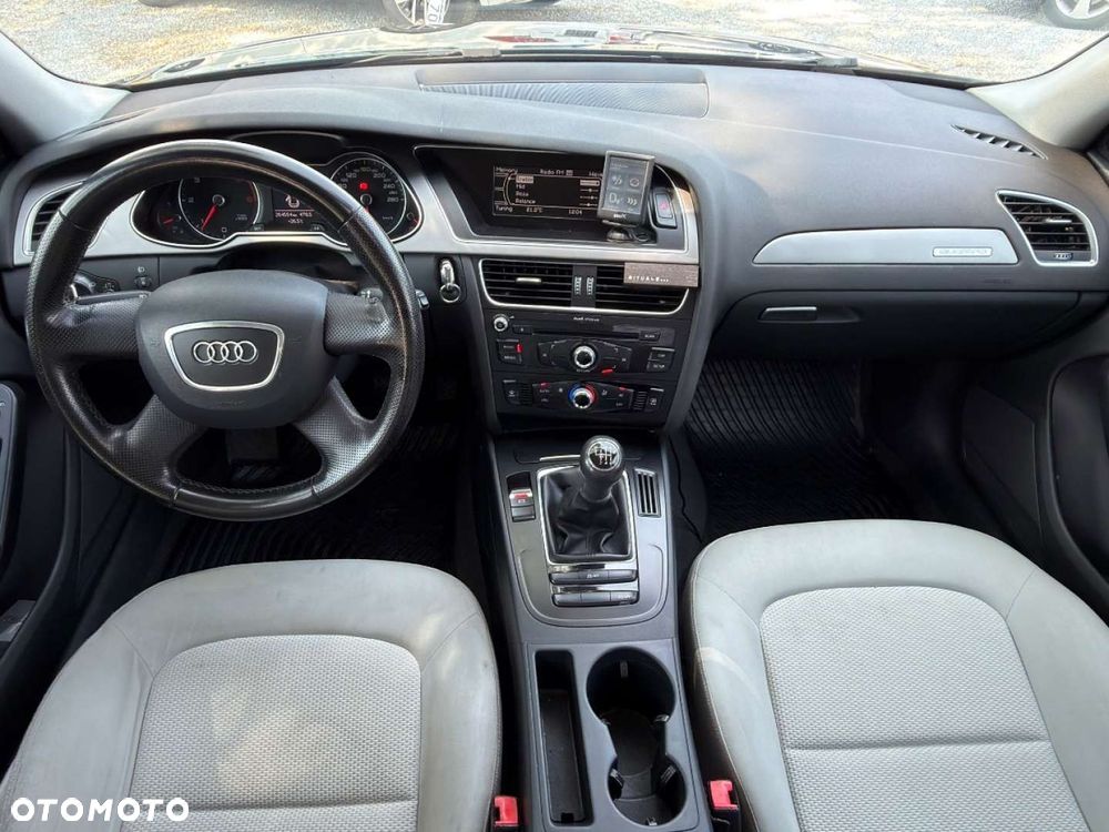 Audi A4 Allroad - 38
