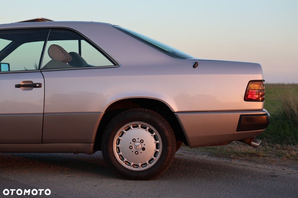Mercedes-Benz W124 (1984-1993) - 10