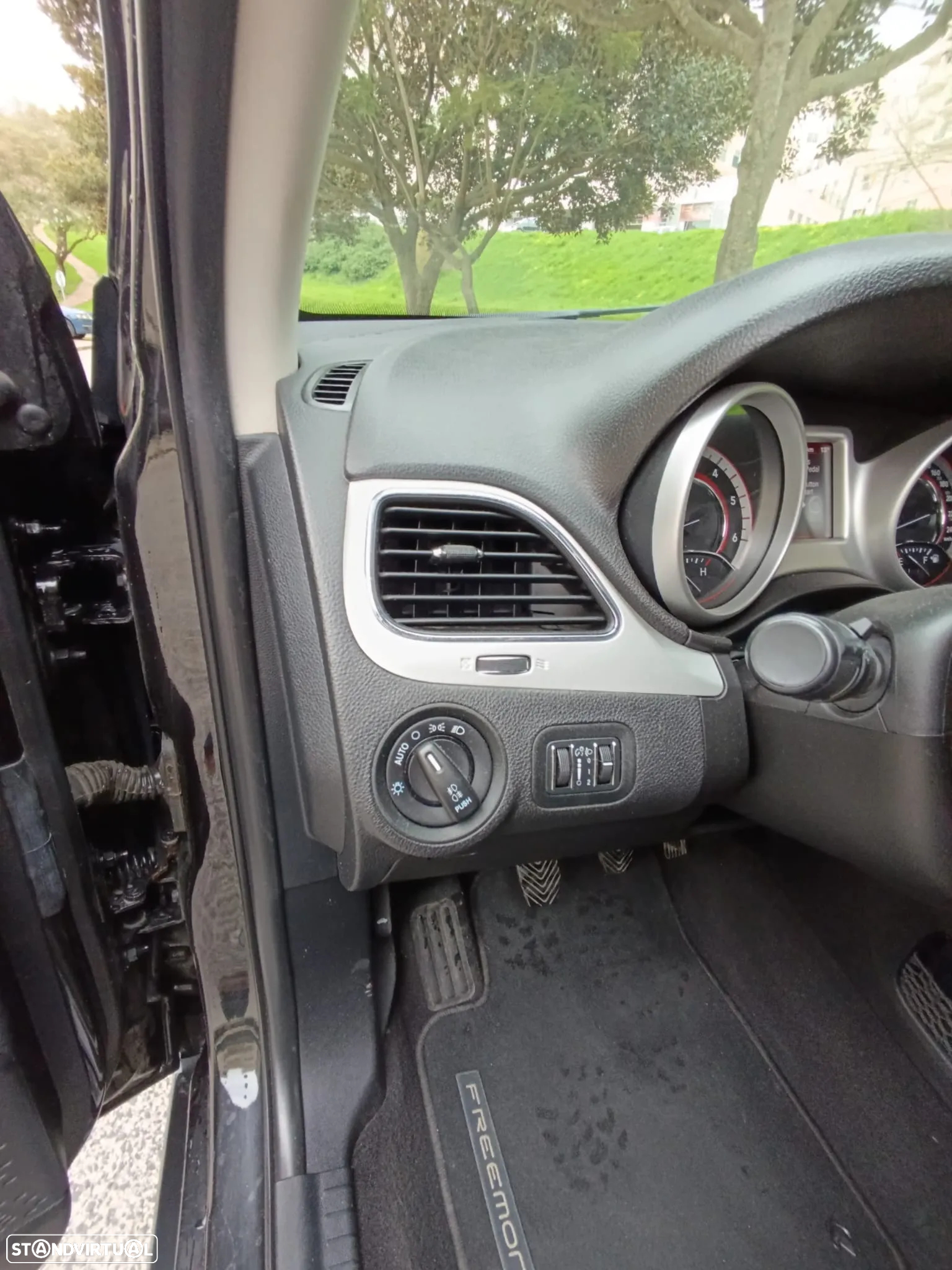 Fiat Freemont 2.0 M-Jet Urban - 26