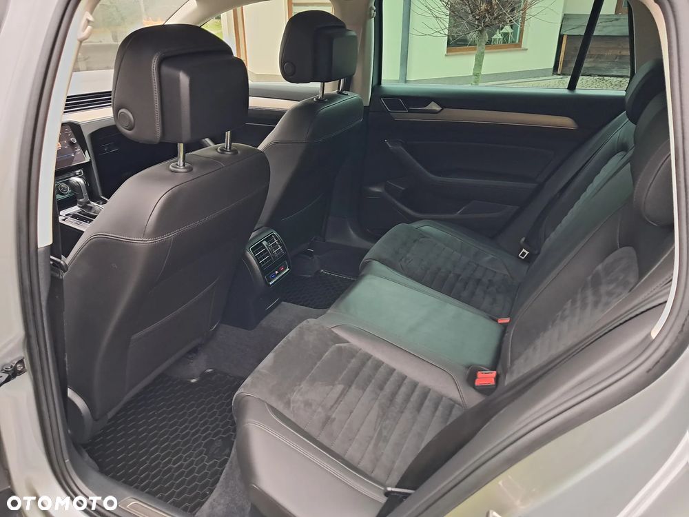 Volkswagen Passat 2.0 TDI SCR Highline DSG - 10