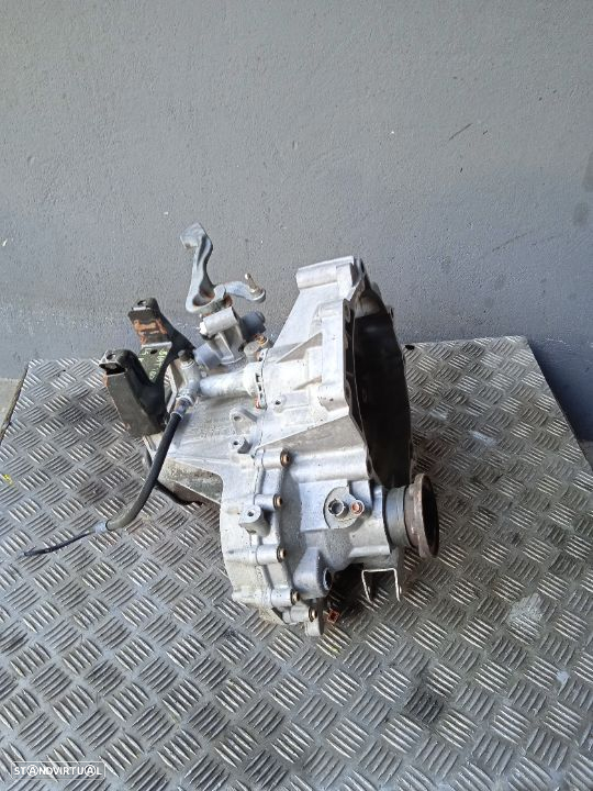 Caixade velocidades Volkswagen Polo e Seat Ibiza 1.4 85cv- REF: LVE - 4