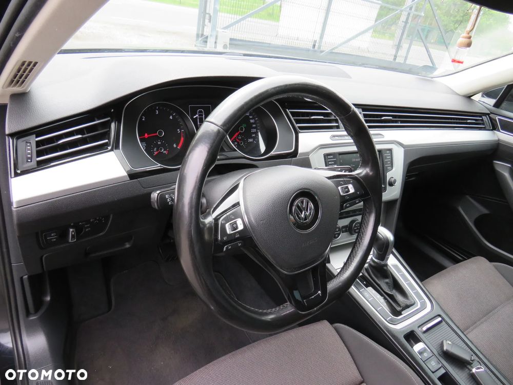 Volkswagen Passat 1.6 TDI (BlueMotion Technology) DSG Trendline - 19
