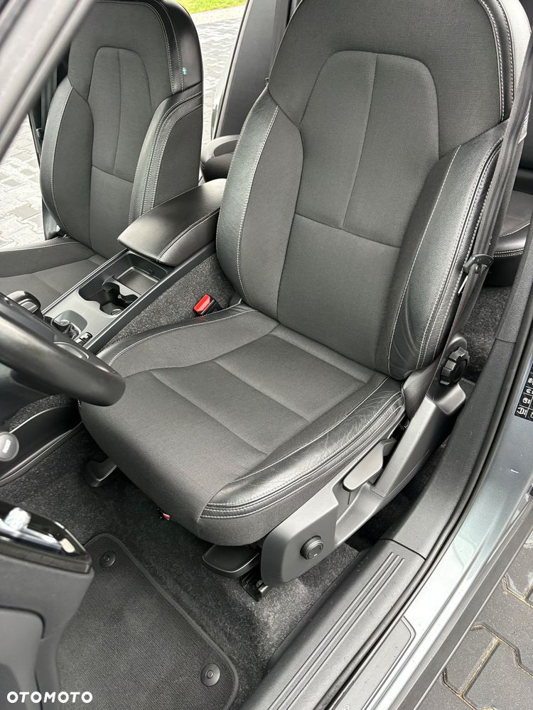 Volvo XC 40 D3 Momentum Pro - 30