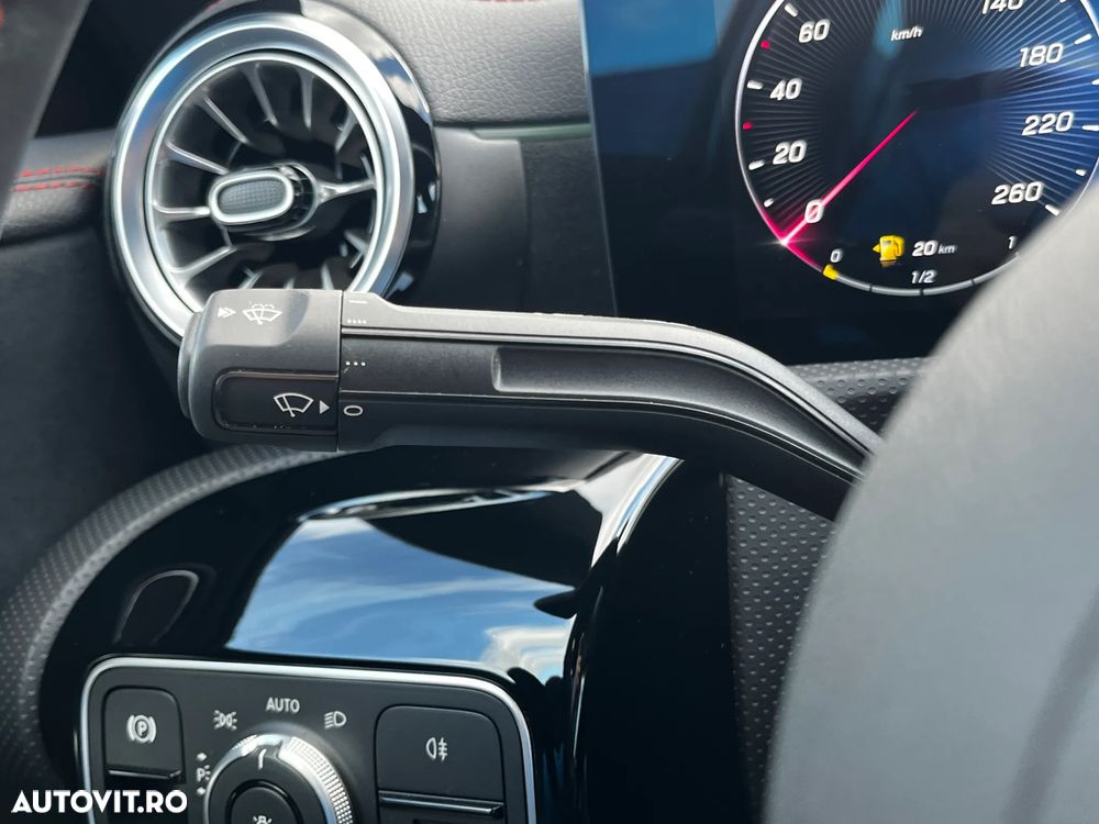 Mercedes-Benz CLA - 17