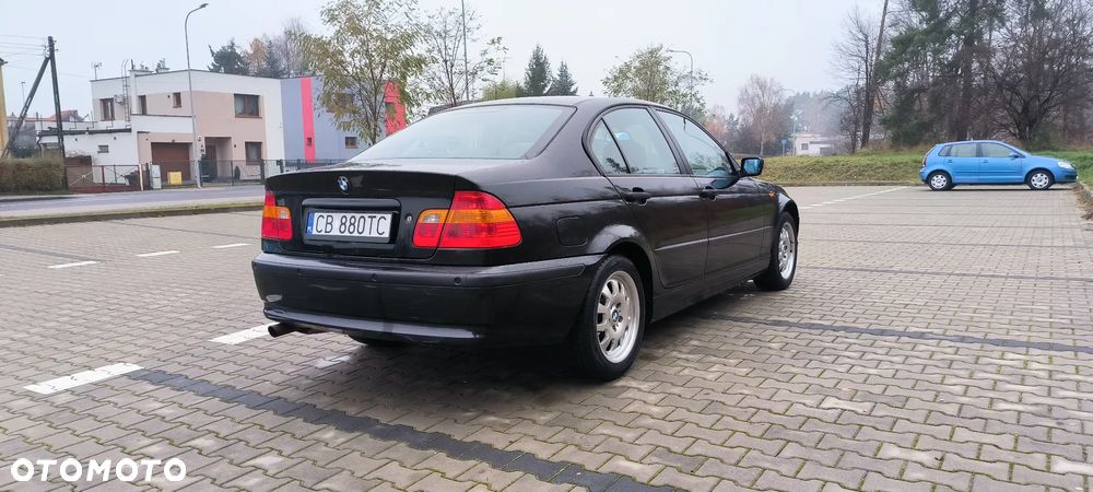 BMW Seria 3 318i Edition Exclusive - 6