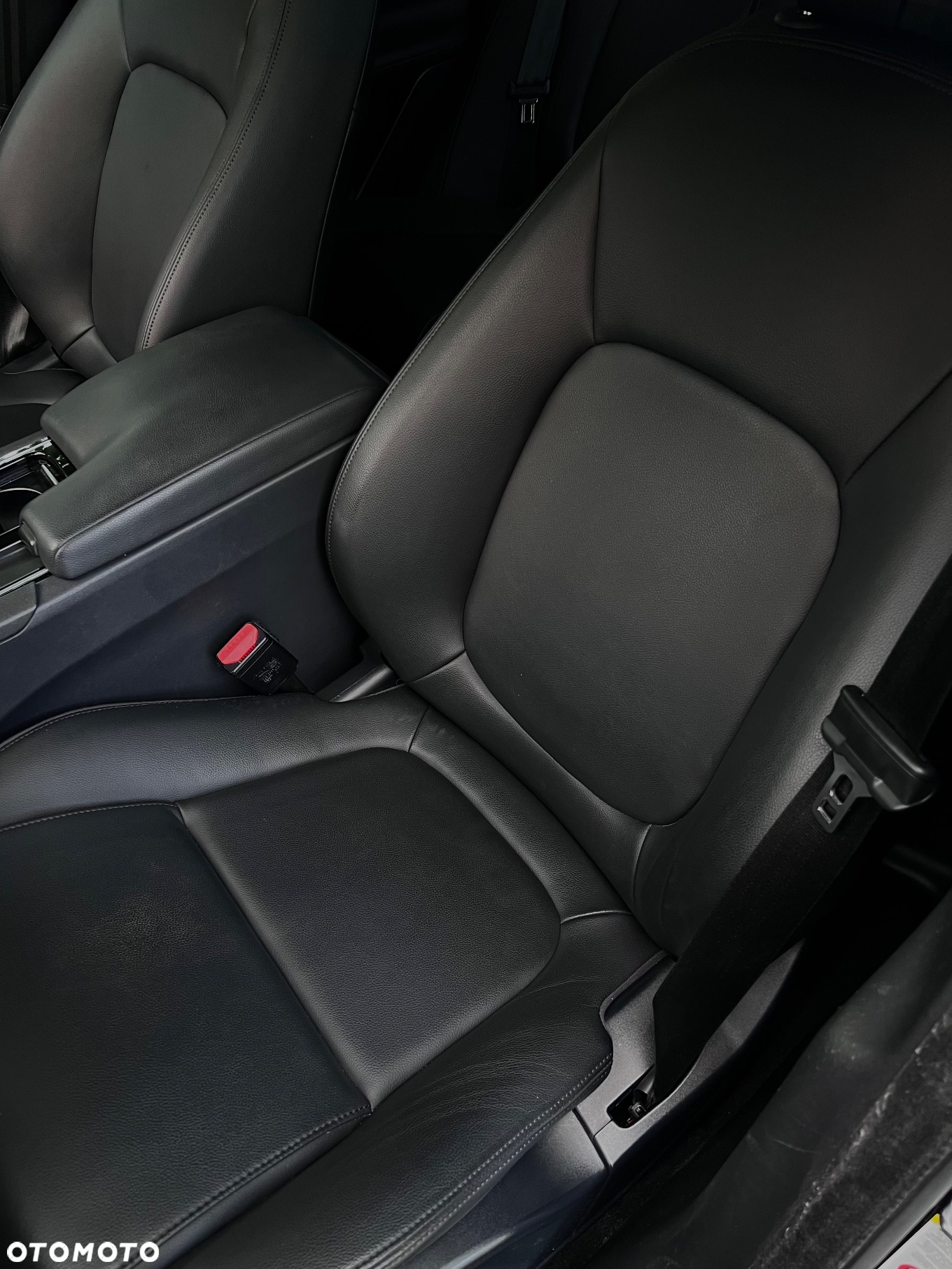 Jaguar F-Pace 25t AWD Prestige - 13