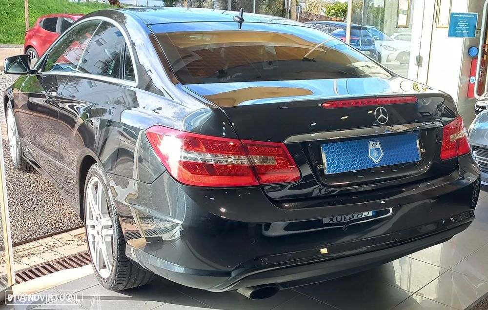 Mercedes-Benz E 220 CDi Avantgarde BlueEfficiency - 3