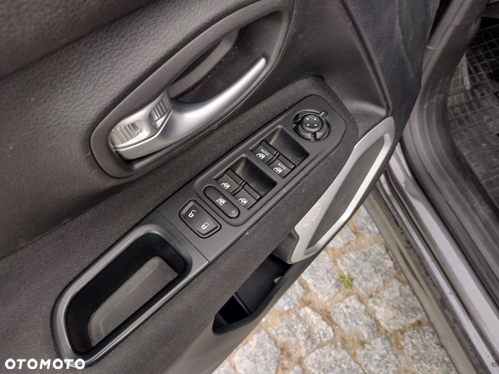 Jeep Renegade 1.6 E-TorQ Sport FWD - 13