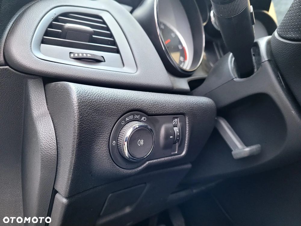 Opel Astra 1.6 CDTI DPF ecoFLEX Start/Stop Active - 20