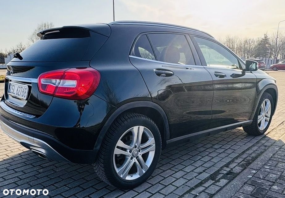 Mercedes-Benz GLA 250 7G-DCT Style - 10
